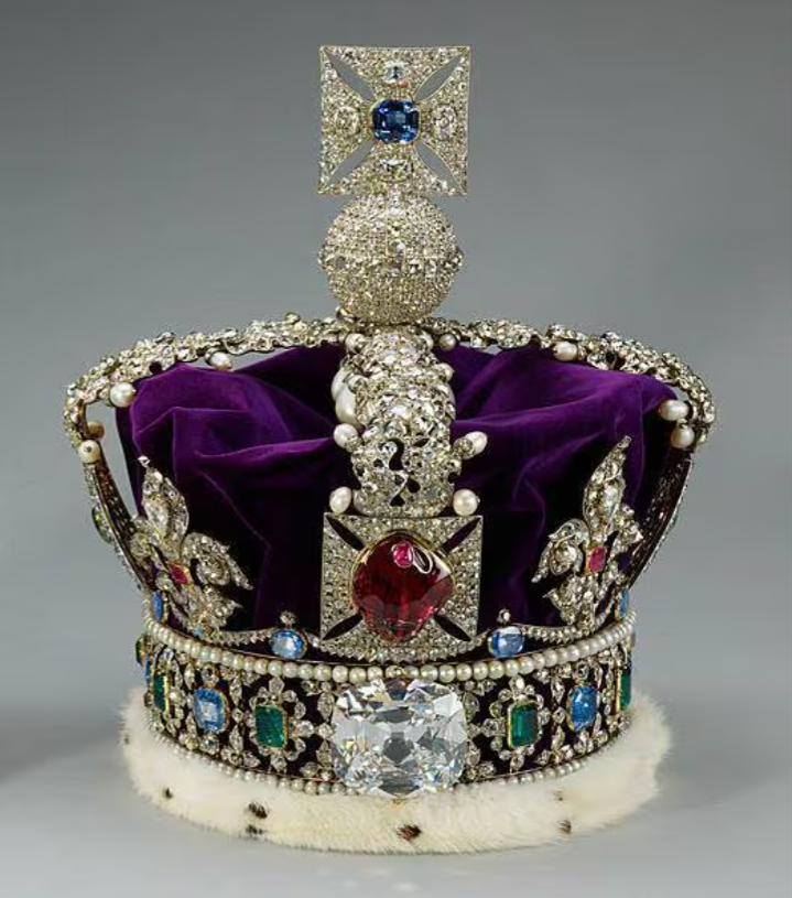 黑王子紅寶石皇冠▲-黑王子是英王愛德華三世之子，他從該寶石的原持有者堂·皮德羅手中得到寶石，因此命名為黑王子紅寶石。