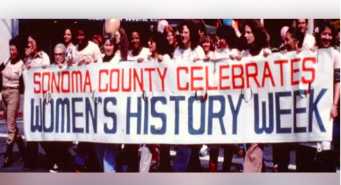 1978年，加州蘇諾瑪縣選中3月8日國際婦女節這一周，發起了「婦女歷史周」慶祝活動，收到熱烈回響。（取自加州州立大學推特）