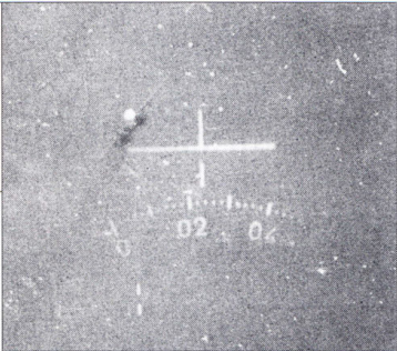 這張低解析度影像據信由一架伊拉克幻像拍攝於1986年10月6日,勉強可以辨別到一架雄貓正在被追擊,是少有 - 且可能是唯一雄貓遭到追擊的影像。這架雄貓雖然受到損失,但還是僥倖逃脫。