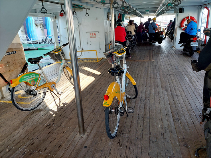 腳踏車上船直接騎去旗津