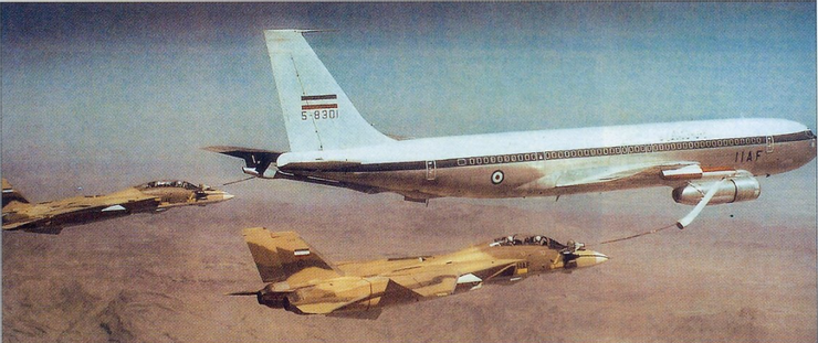 正在為雄貓加油的伊朗空軍KC-707。
