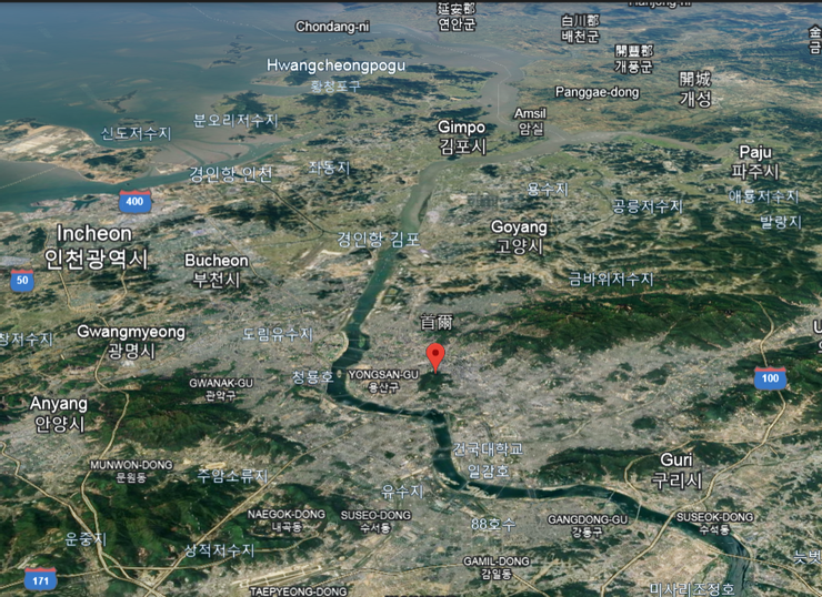 韓國首爾駛就位於漢江右側