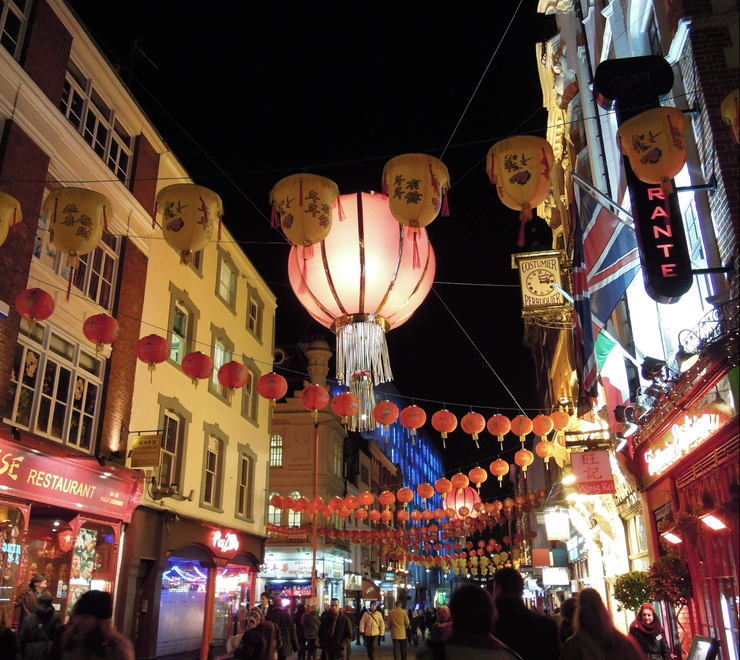 2012年，倫敦唐人街的大紅燈籠