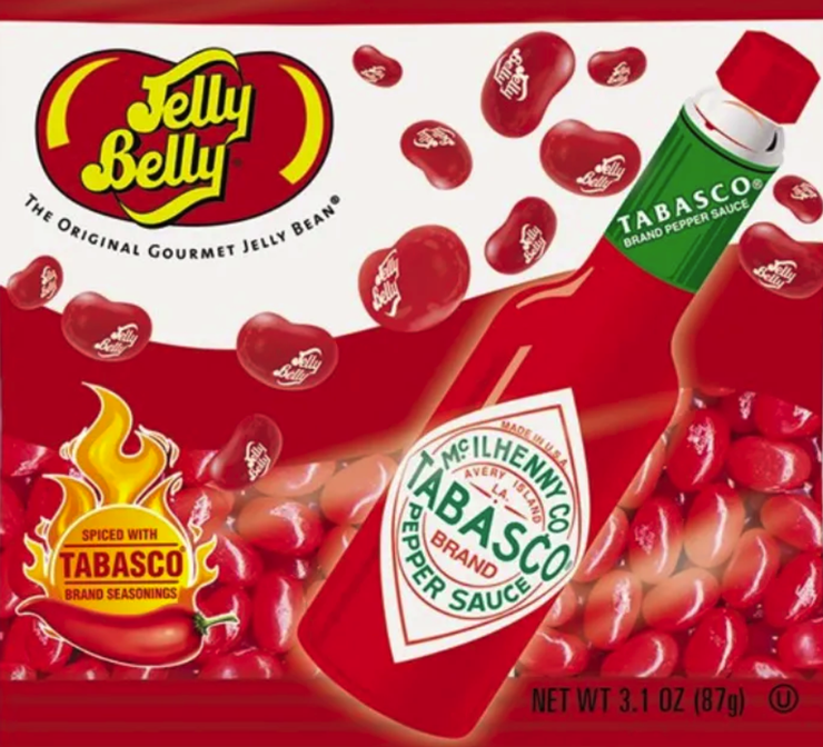 Tabasco辣醬公司與Jelly Belly合作推出的Tabasco辣醬口味雷根糖，有多種不同的包裝。 圖/取自Jelly Belly官網