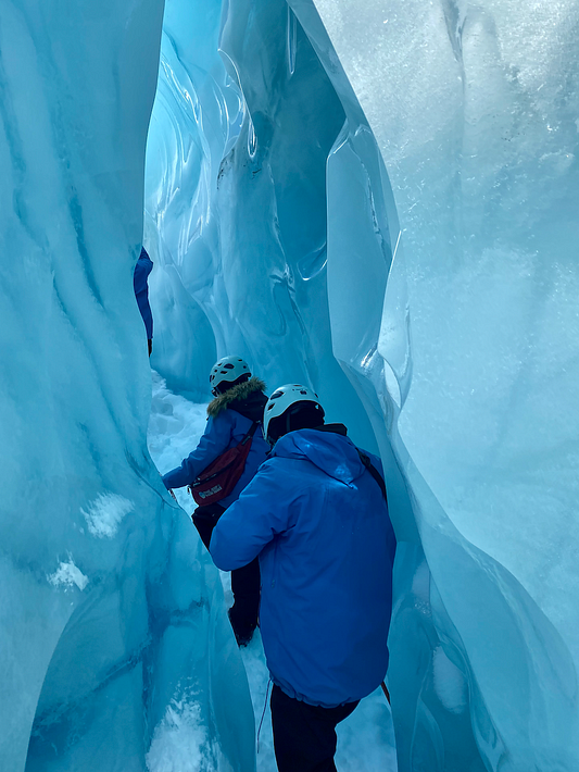 超驚艷的藍冰洞