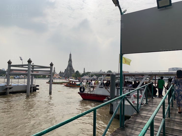 「泰國的埃菲爾鐵塔」，從河對岸就能看見