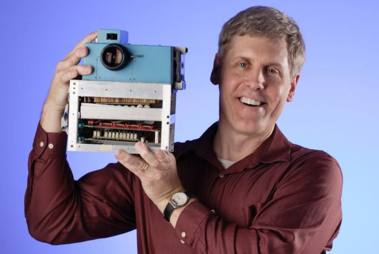 Steve Sasson 與他的烤麵包機數位相機