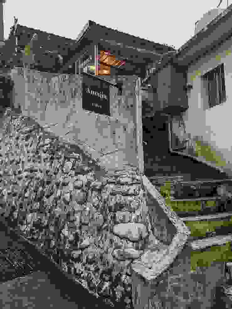 Amajia阿嬤家咖啡漁村料理入口處階梯