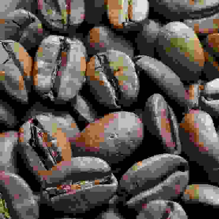 日曬咖啡豆中間就比較不容易有白色的線
