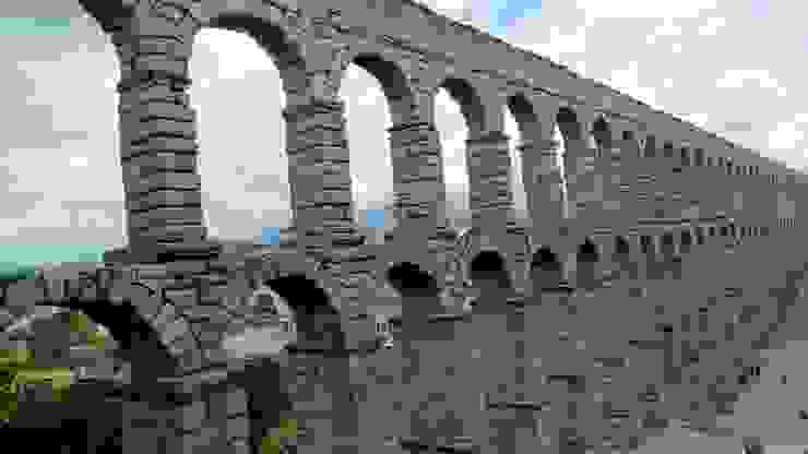 2千年前建造的水道橋至今仍保存良好