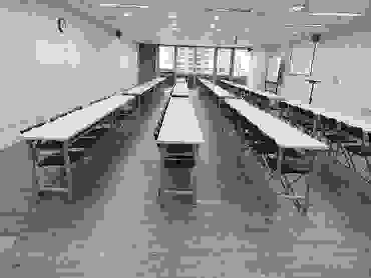 JR台中七期CBD百人教室教室型桌椅120人