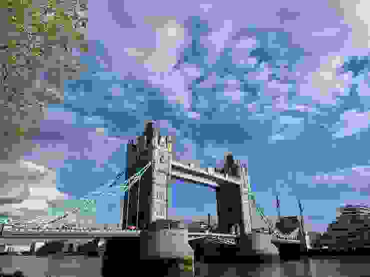 天氣晴朗時的倫敦塔橋