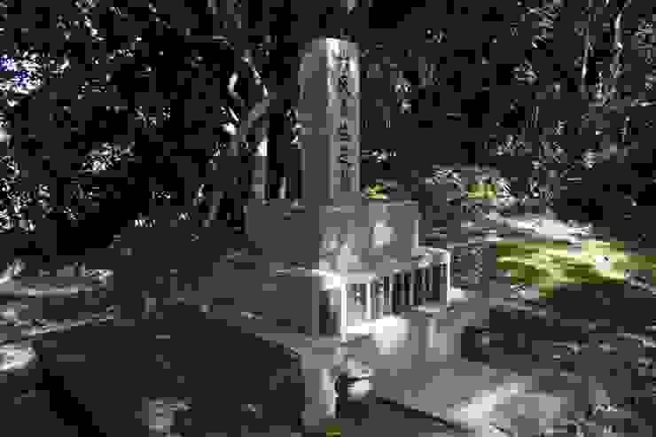 1995年士林國小重修的六氏先生墓