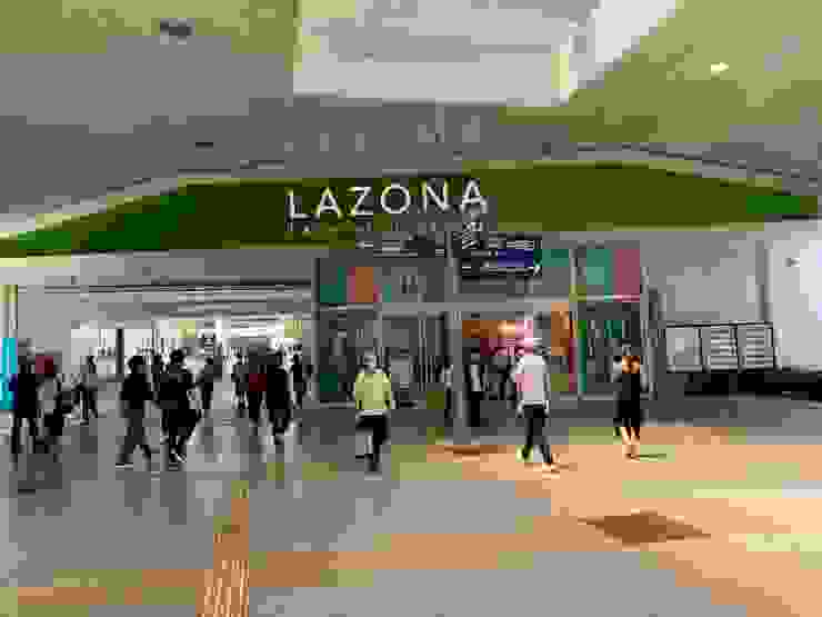 從JR川崎站西側走過去就能到Lazona 川崎 Plaza。