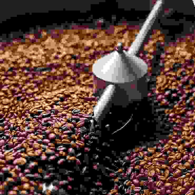 下豆溫度可以決定咖啡的風味調性是清新活潑，還是厚重紮實，風味層次感也會受到下豆溫度的影響。