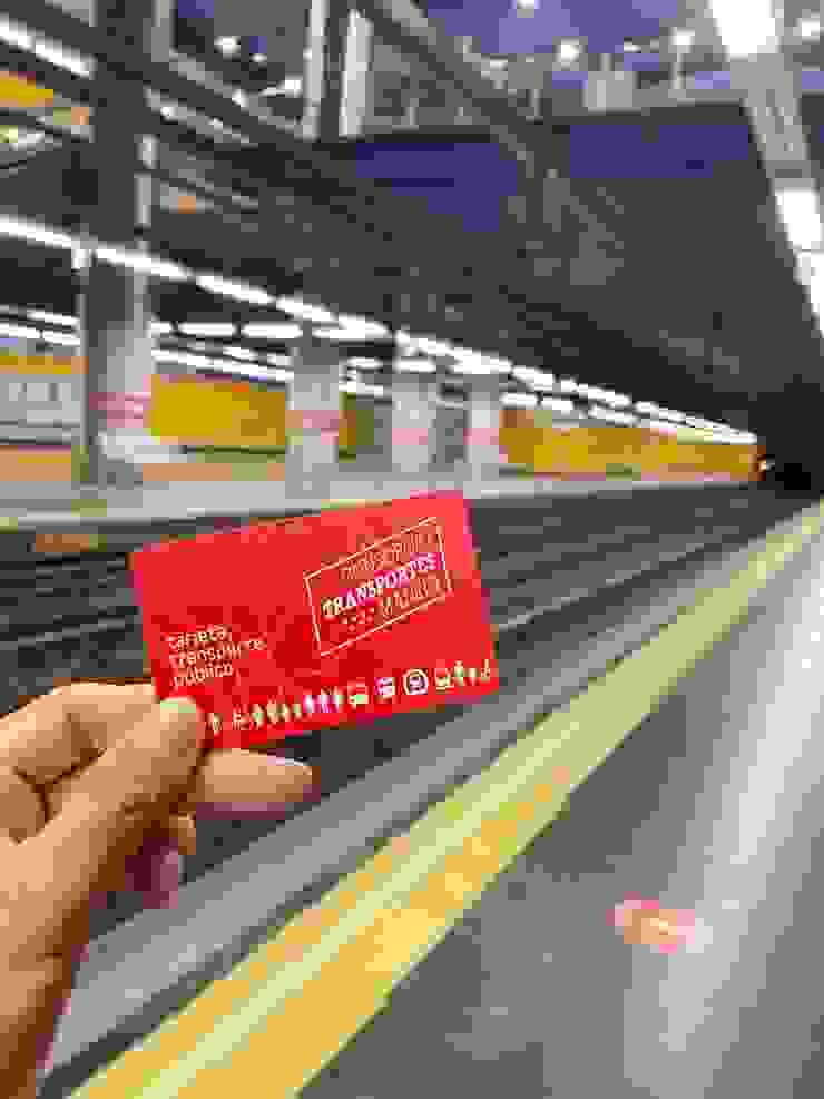 Metro儲值卡 (類似我們的悠遊卡或一卡通概念)