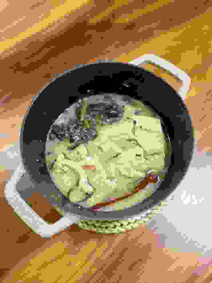 蒜末地瓜葉鰻魚湯