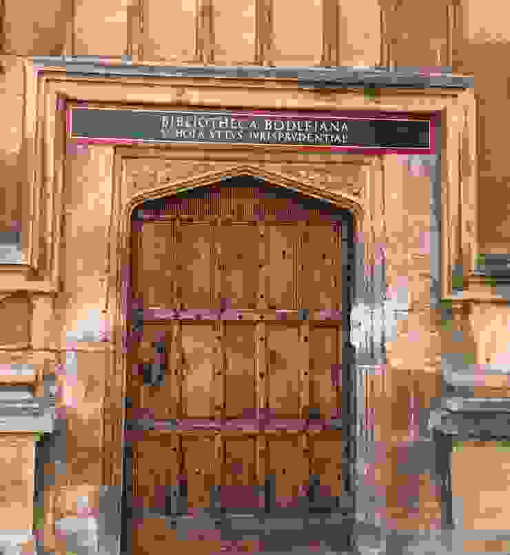 拉丁文入口是Bodleian Library的特色之一
