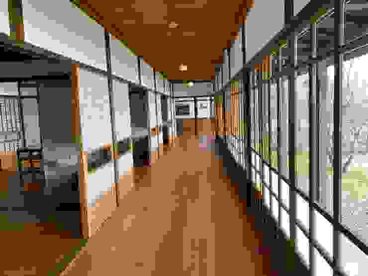 充滿濃郁檜木香的日式迴廊