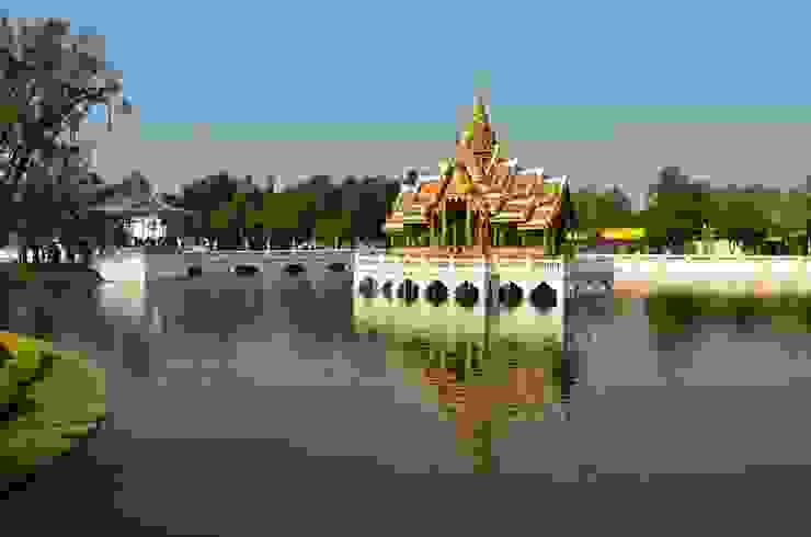 佇立在湖中的泰式宮殿