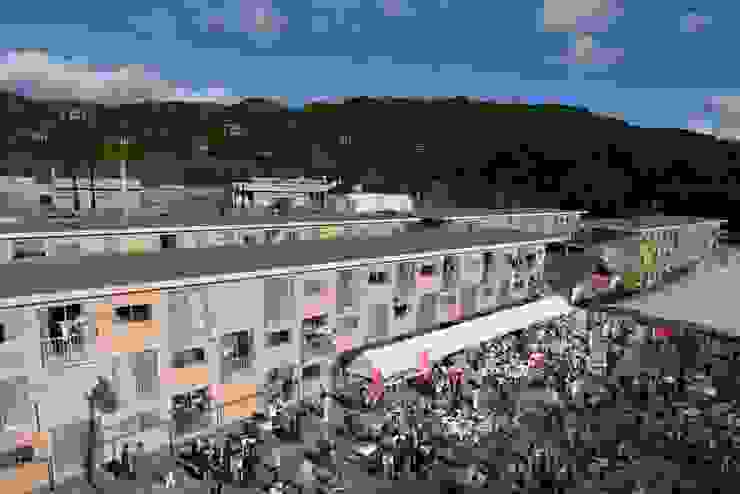 坂茂提議在女川町搭建的臨時貨櫃屋住宅/照片來源:網路資訊