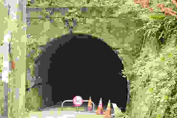 八尺門一帶遺留的鐵路隧道