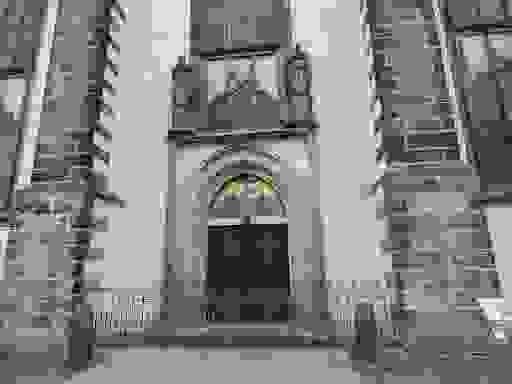 馬丁路德於 1517年，貼出95條論綱的城堡教堂門口