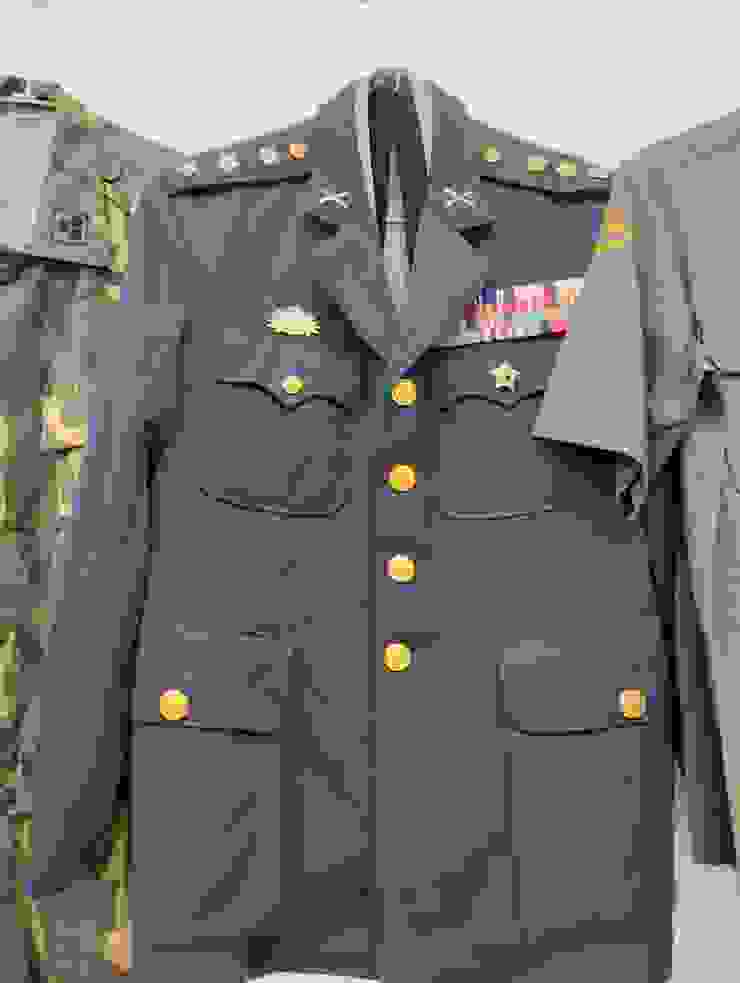 1990年代的陸軍步兵上校制服
