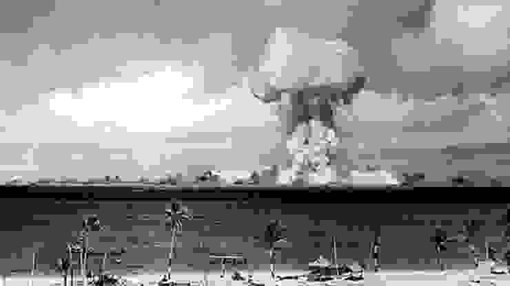 「十字路口行動」中的Able核試爆，照片攝於比基尼海灘