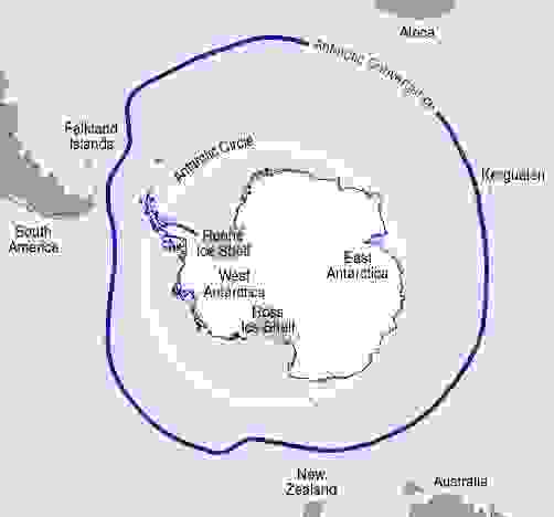 南極輻合帶the Antarctic convergence，by Philippe Rekacewicz, UNEP/GRID-Arendal。南極輻合帶係依氣候、水文及生物等特性劃分的自然分界線。圖片左上方為南美，右上方為非洲，下方為紐、澳。南極洲左上角突出的帶狀陸地為南極半島。