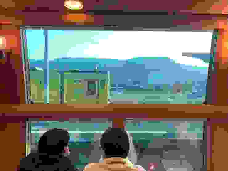 由布院之森的餐車有大片窗戶可飽覽沿途風景