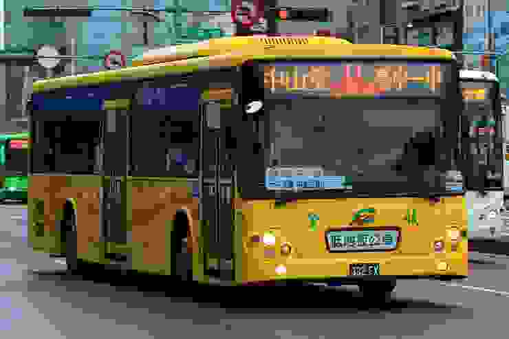 公車，來源：維基百科