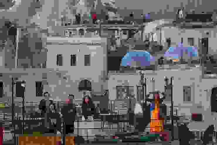 與下面的人揮手互拍，攝影於Cappadocia, Turkey 2023