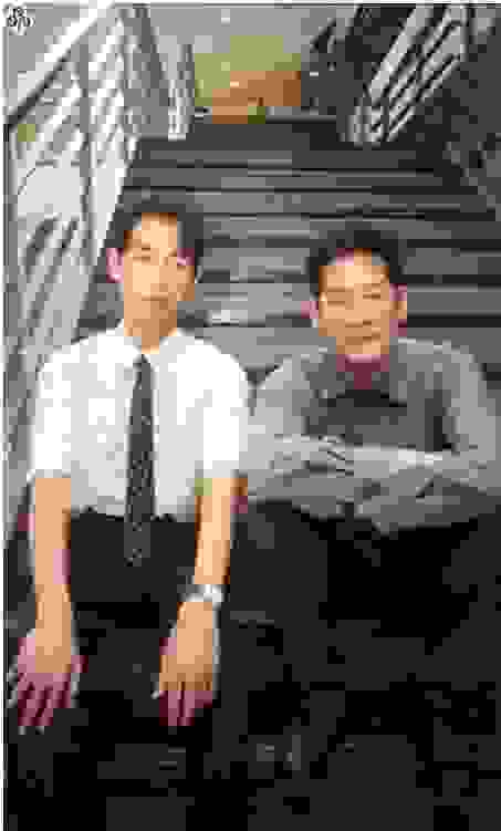 黃國峻(左)與袁哲生(右)