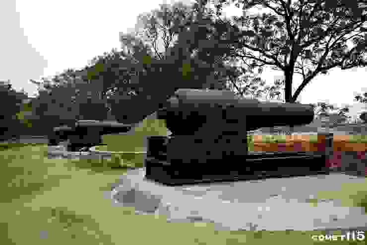 目前陳列於砲台上的三門阿姆斯托郎大砲均為二戰後仿製的觀賞砲