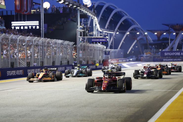 2024年F1 新加坡航空一級方程式賽車：新加坡大獎賽@濱海灣市街賽道: 看台/走動區1 - 3日票| 新加坡- KKday