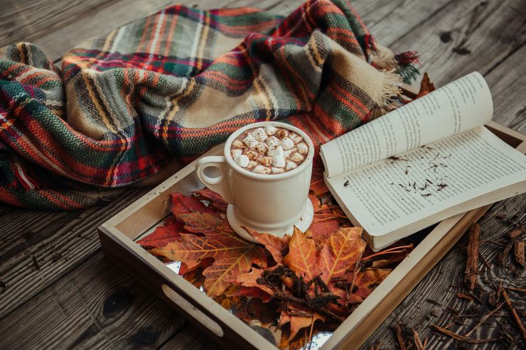 秋天就是要喝溫暖人心的咖啡～再配上放鬆的音樂啊！
