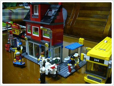 可以看到具有現代感的路燈設計