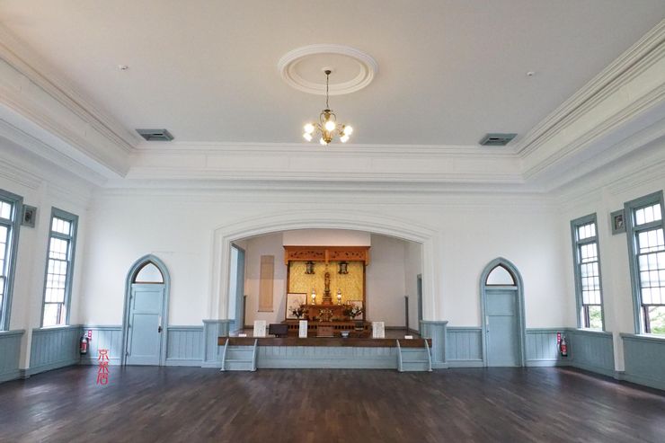 教誨堂的禮堂舞台(photo by Wu Yu-Ying)