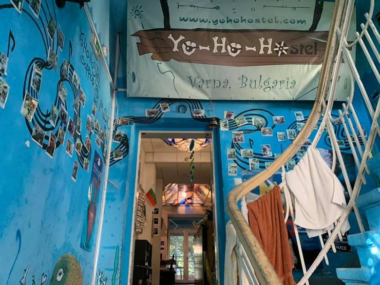 300天環遊世界:保加利亞-瓦爾納羅馬浴場、內塞伯爾世遺文化 入住一天的青旅