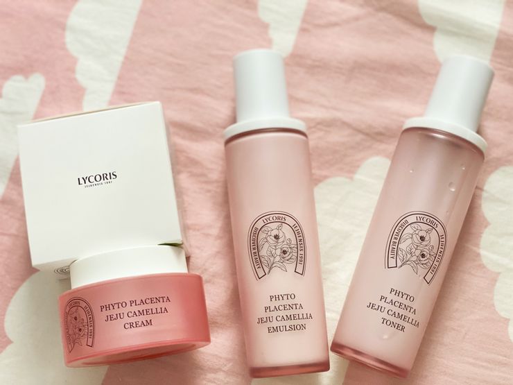 圖的中間為晶亮純淨乳液