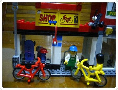 這是鐵馬修車店及滑板賣場