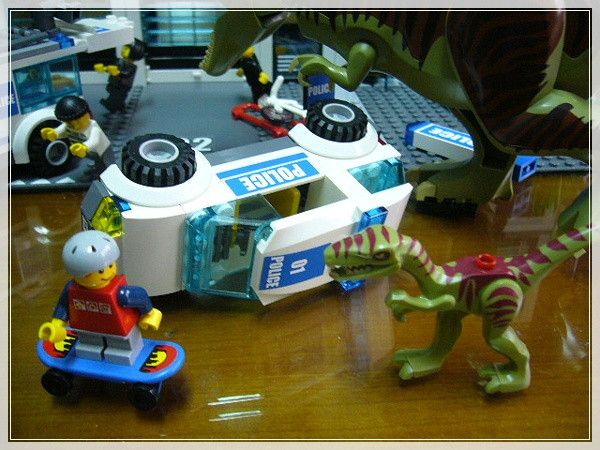 細顎龍以善跑著稱,常常以小型獵物為目標。