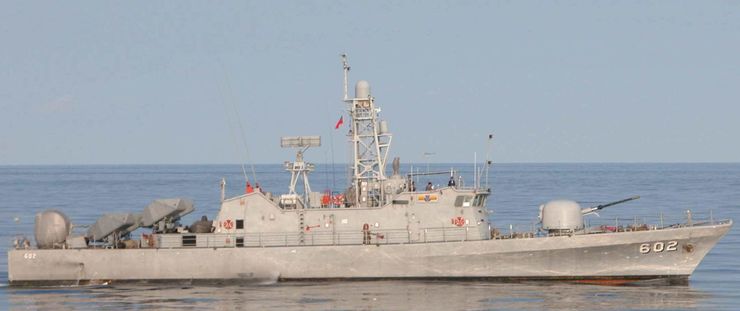 龍紅級巡邏艦的二號艦綏江號(PGG-602),可以看到雄風一型反艦飛彈。(圖片取自維基百科)