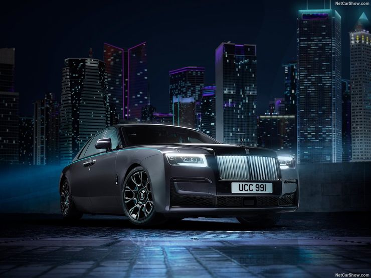 https://www.netcarshow.com/rolls-royce/2022-ghost_black_badge/1280x960/wallpaper_04.htm
