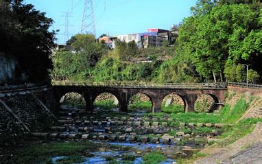大平紅橋石門水庫賞楓馬祖新村 方格子vocus 大平紅橋石門水庫賞楓馬祖新村 方格子vocus