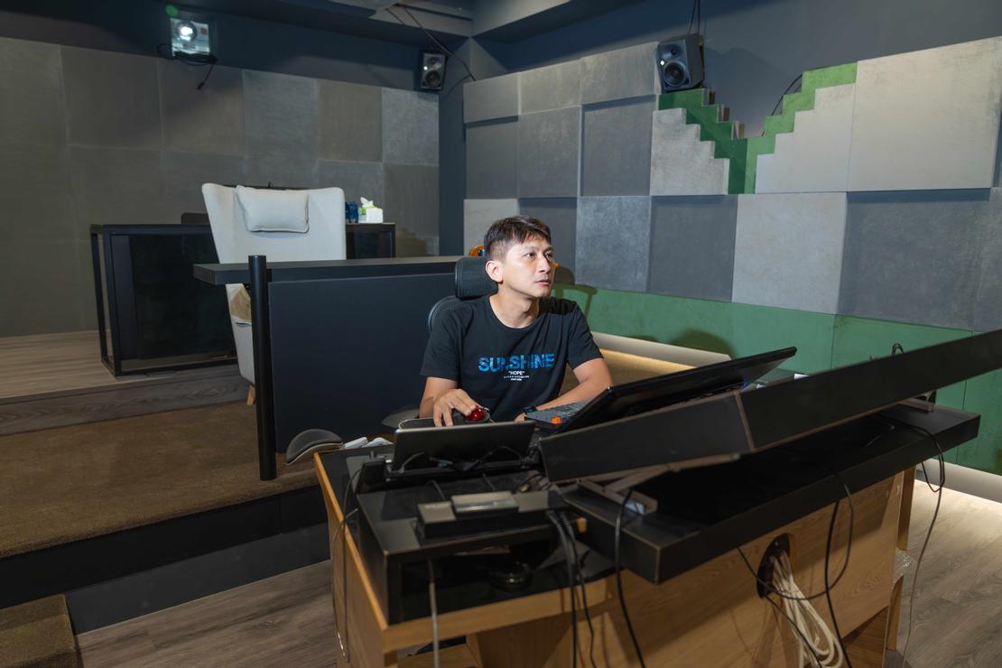 在看到具體畫面之前,聲音得要先靠著「想像力」才能誕生。