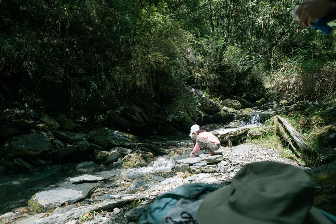 偷拍一路上有緣跟我們同行的厲害小妹妹