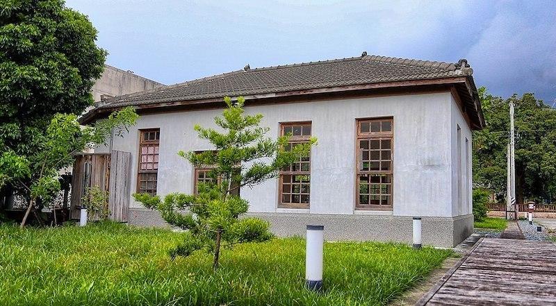 一度荒廢的豐田村移民指導所經重新修復後的樣貌(Source: Mk2010 / CC BY-SA 4.0 / via Wikimedia Commons)