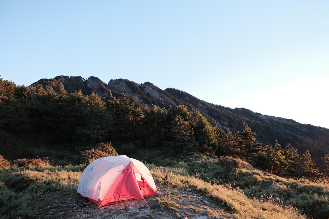 昨天起霧看不到的鋸齒連峰